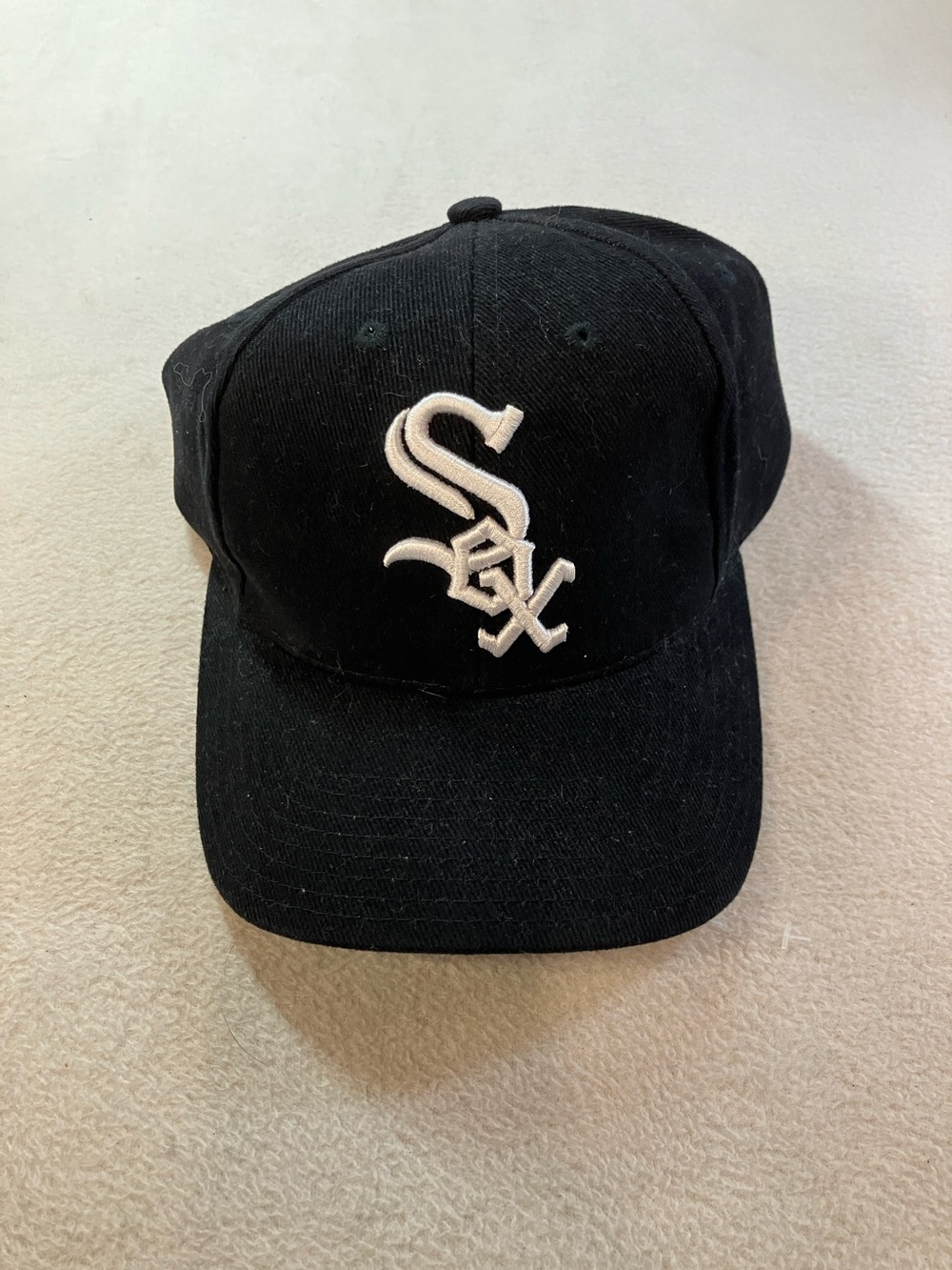 MLB Chicago White Sox Black Cap with White Logo